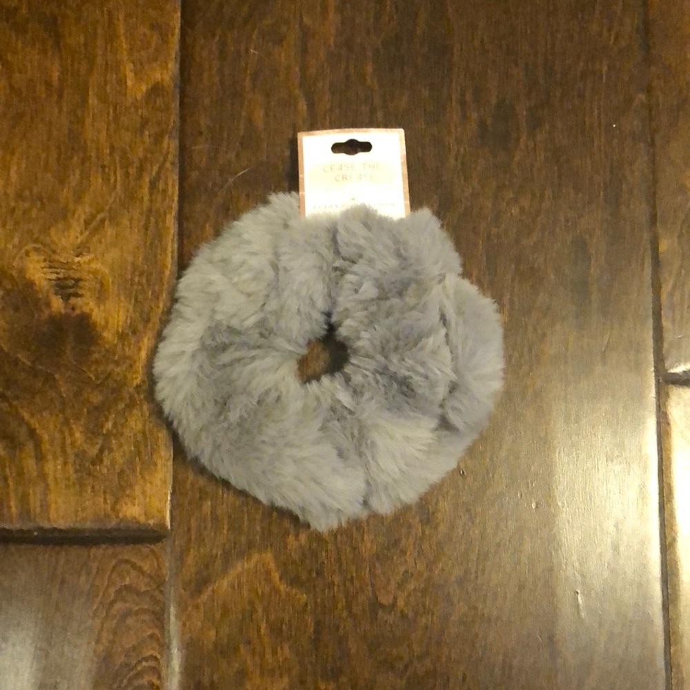 Fluffy scrunchie